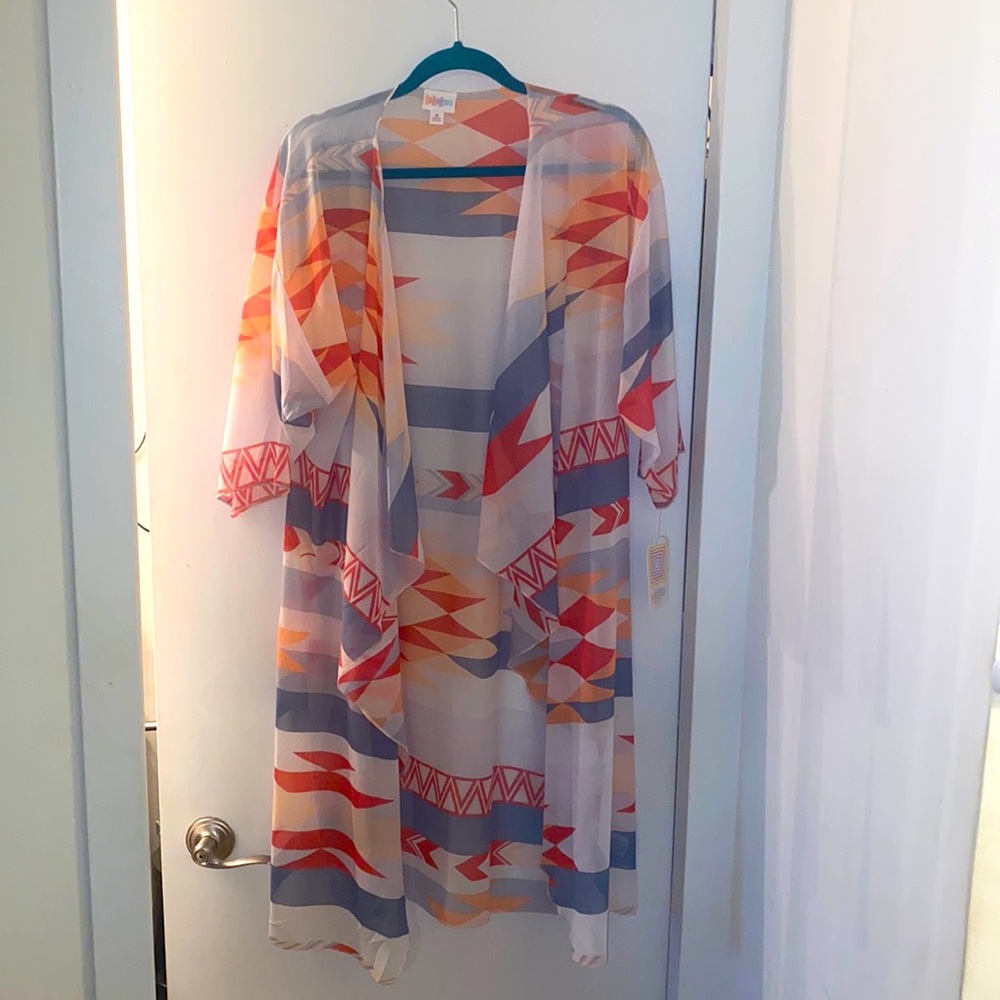 NWT lula soft color great  print kimono Shirley
